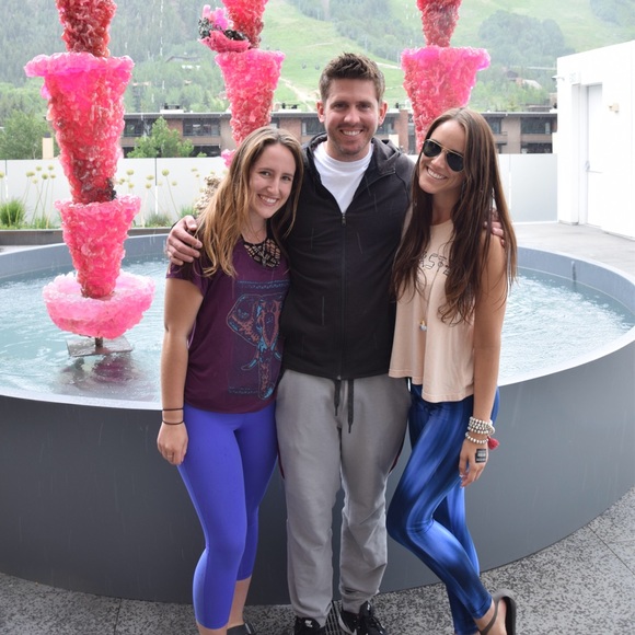 Meet The Poshers, Lauren & Catherin! 👯‍♀️💕 - Picture 7 of 8